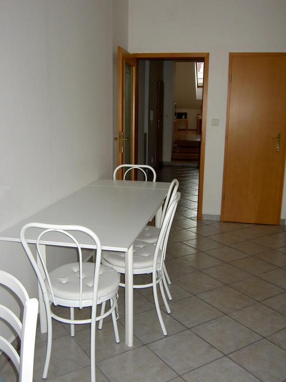 Apartments Vezenska Praga Habitación foto